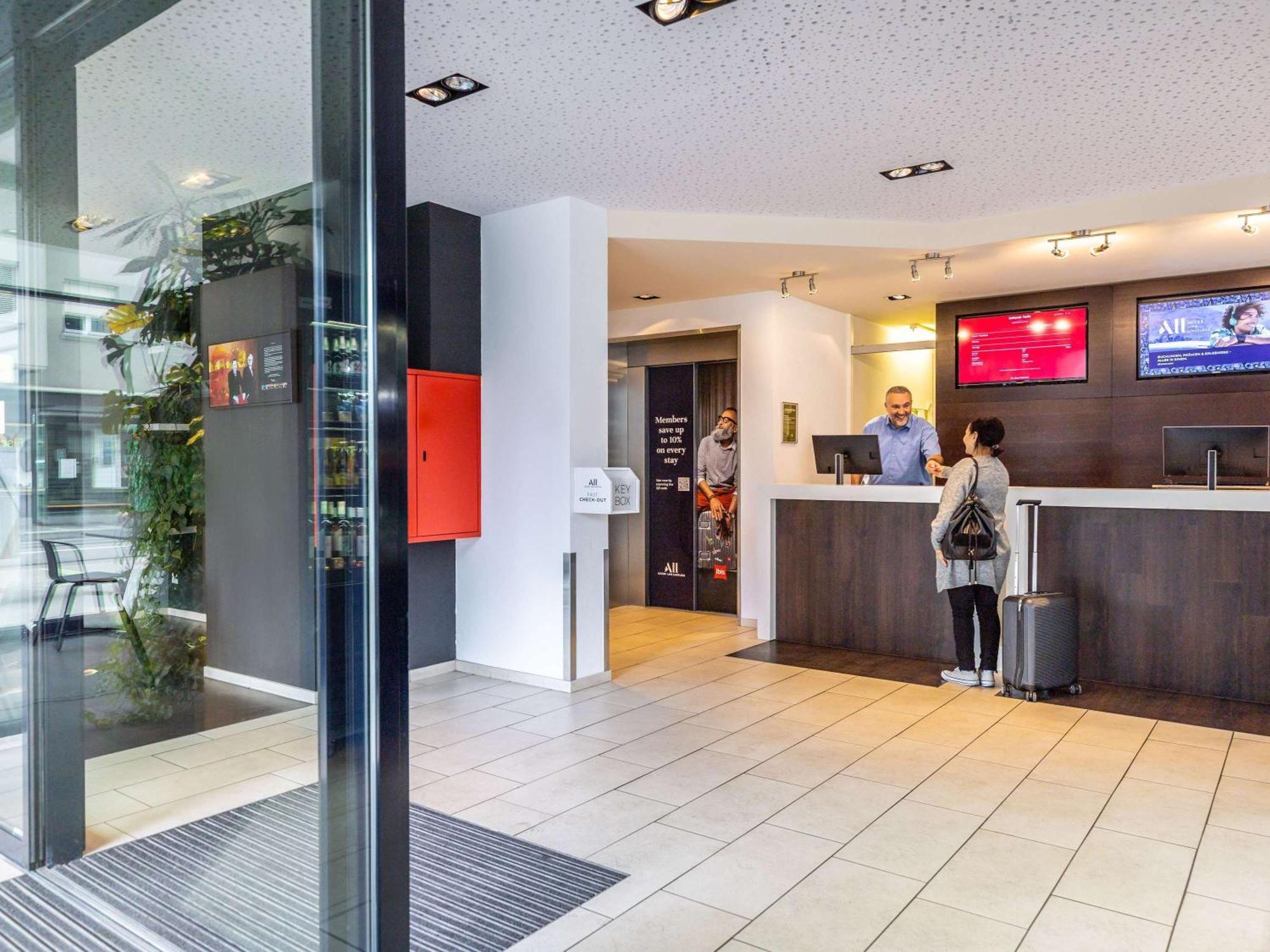 Hotel Ibis Basel Bahnhof Zewnętrze zdjęcie