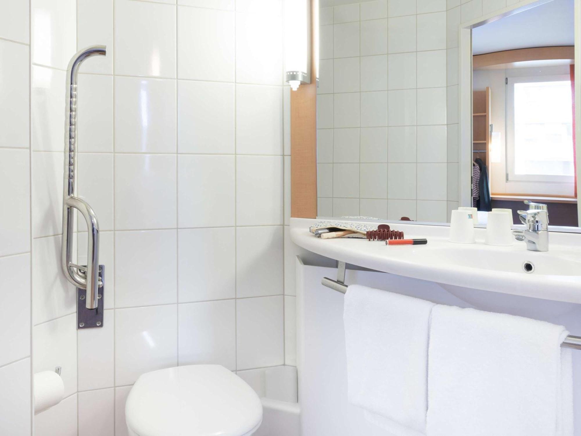 Hotel Ibis Basel Bahnhof Zewnętrze zdjęcie