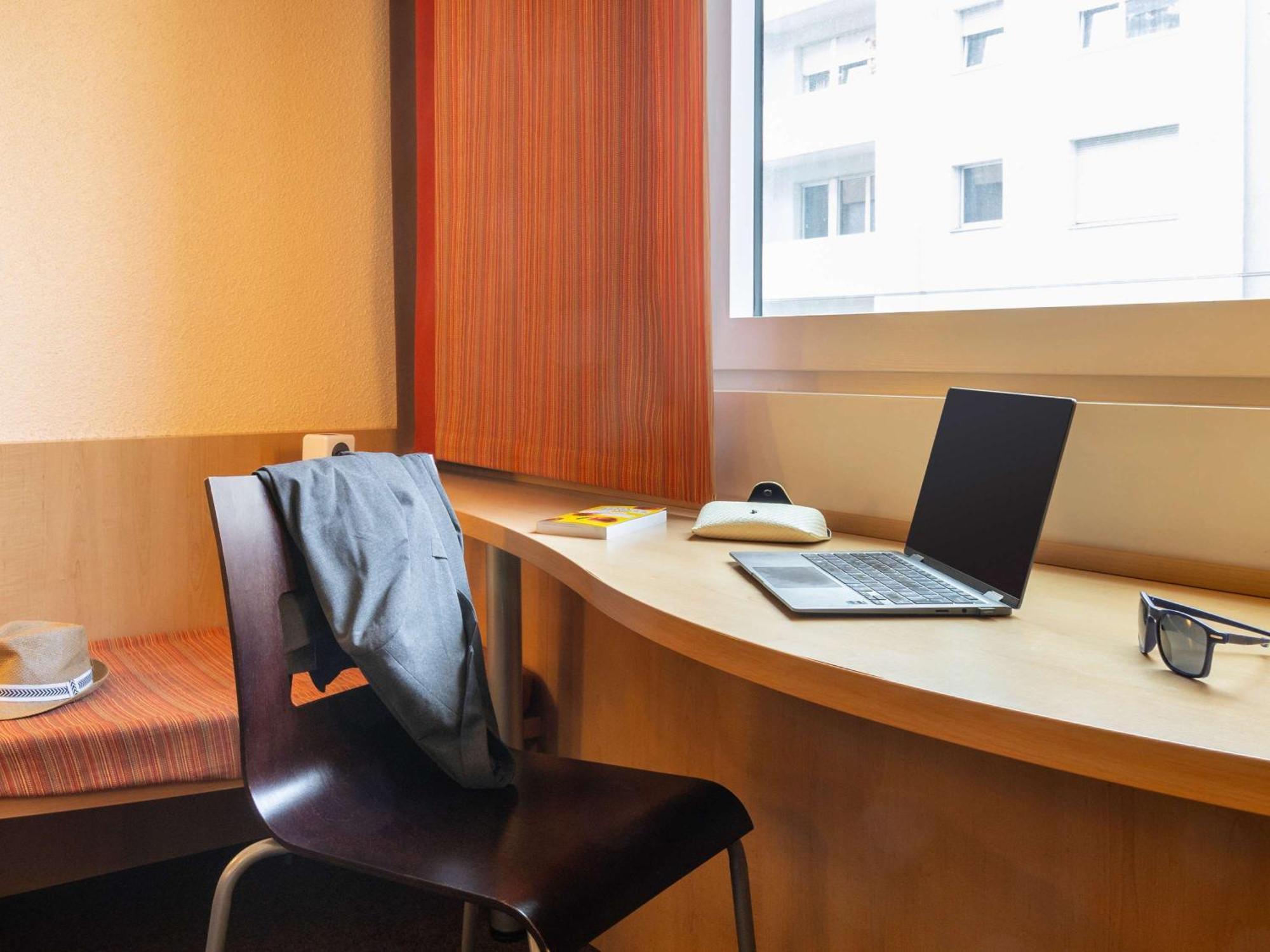 Hotel Ibis Basel Bahnhof Zewnętrze zdjęcie